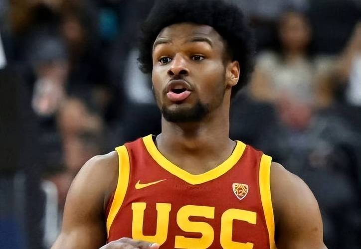 Stein：过去两个休赛期 基德曾分别收到湖人和尼克斯的执教邀约