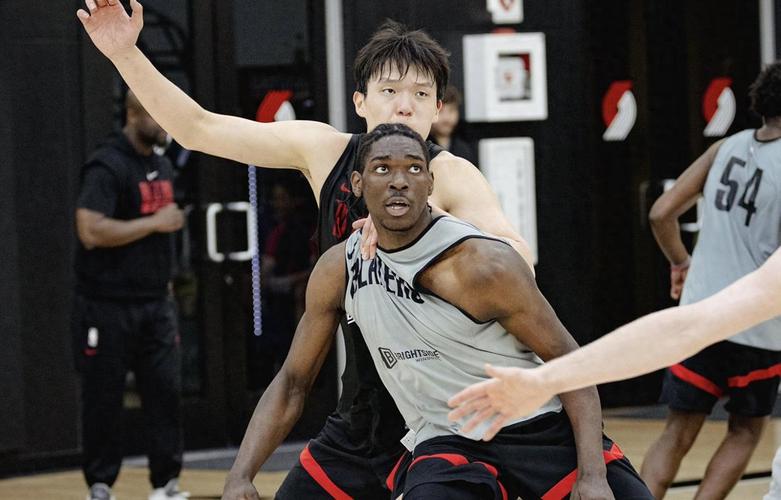 克林根：杨瀚森对阵国王时展示了实力 属于他的机会总会来的