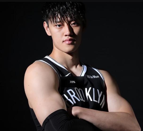 工作室：曾凡博将到美国专注于身体恢复 并评估自己接下来的计划