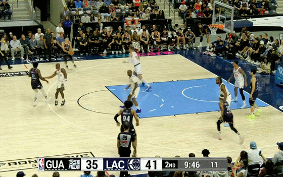 快船半场领先国王20分！保罗9分钟9助 大洛9分钟4三分 小卡15分