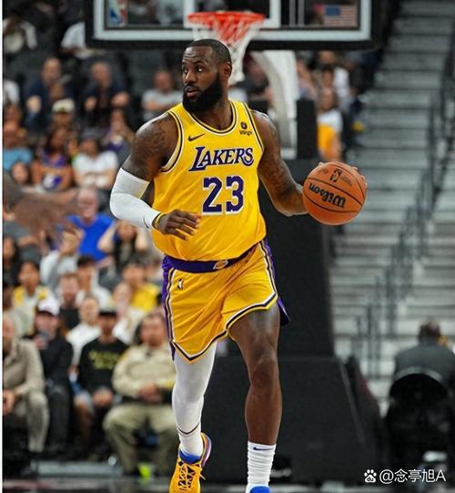 丹尼-格林：詹姆斯都41岁了打破无数纪录 我不认为他会在乎最佳阵