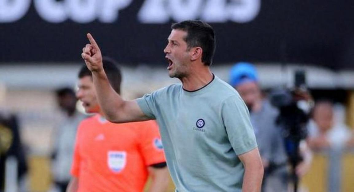 齐沃：下半场我们体能下降被对手压制，劳塔罗感冒了依然全力以赴