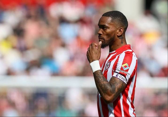 法尔克：热刺等英超球队有意弗拉霍维奇，拜仁的兴趣已经变淡