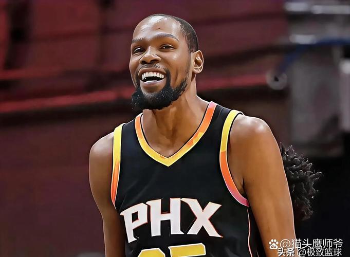 杜兰特：伊森多数时候是匹黑马 其他球队不会料到他突然爆发