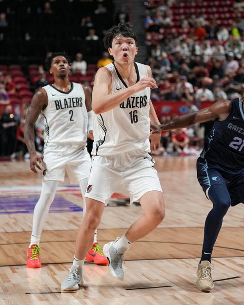 队记：如果杨瀚森去发展联盟待一段时间 我一点都不感到惊讶