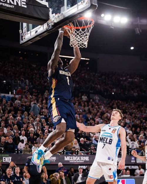 发挥不错！鹈鹕7号秀费尔斯上半场6投3中 拿到6分6助攻&正负值+8