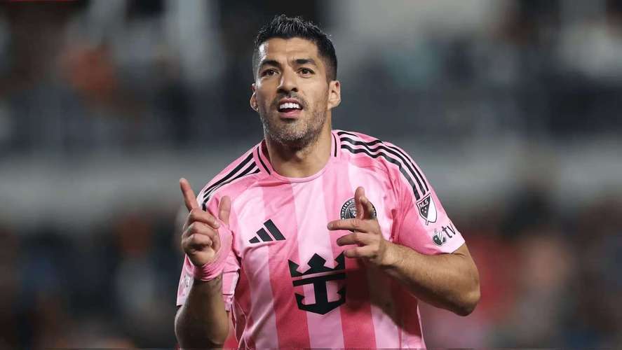 无球状态撩阴腿！TA：苏亚雷斯被禁赛一场缺席G3，迈阿密上诉失败