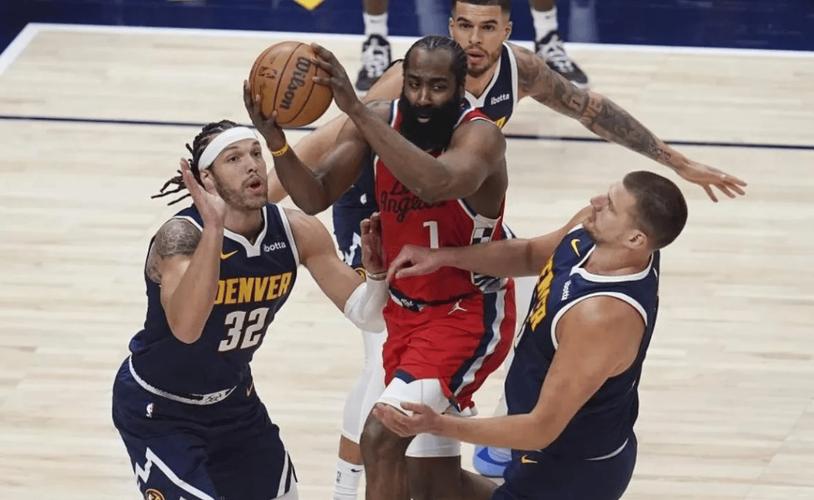 持续低迷!文班:比赛节奏太快了 没见过这么频繁的包夹防守