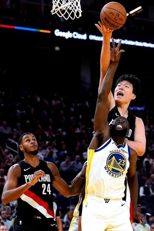 杨瀚森+3个签换的!科沃德21分9板4助0失误😤全方位碾压弗拉格