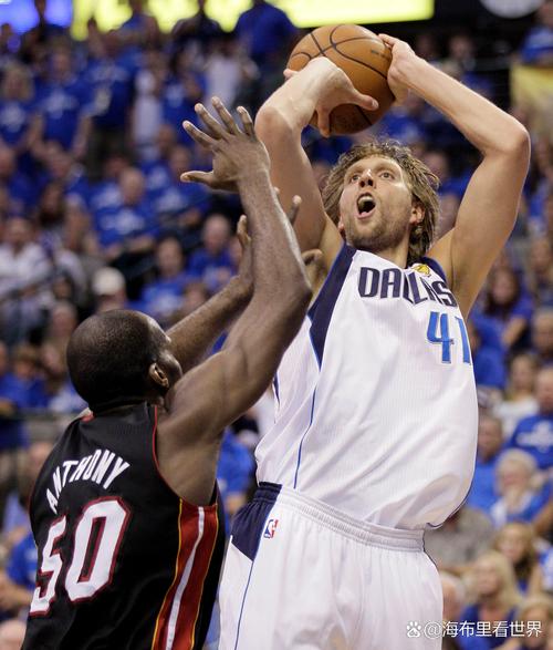 持续发力！安芬尼·西蒙斯压哨三分再中 末节已独得11分