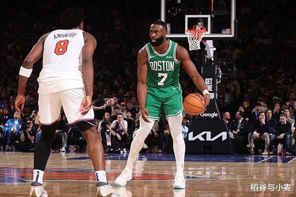 双拳难敌四手!杰伦·布朗28中15空砍全场最高32分 另有9板3助2断