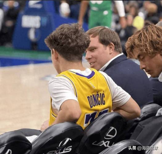 独行侠解雇哈里森！司机：夏天就该这么干！东契奇交易毫无道理