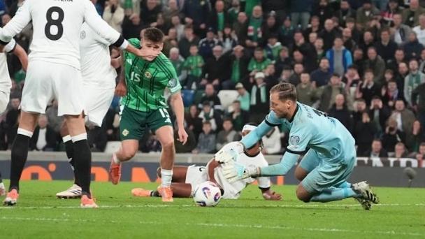 德国一门!霍村35岁门将鲍曼解锁德甲500场里程碑,是历史第14人