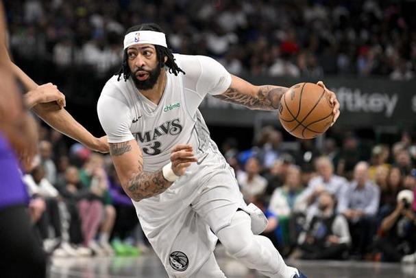 基德谈浓眉：情况正在持续好转 我们预计他本周会参加球队训练